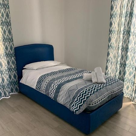 La Porta Di Carmy Apartman Nápoly Kültér fotó