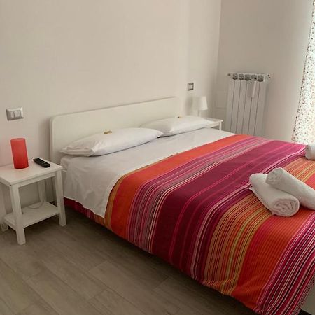 La Porta Di Carmy Apartman Nápoly Kültér fotó