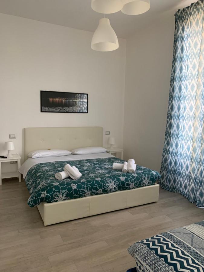 La Porta Di Carmy Apartman Nápoly Kültér fotó