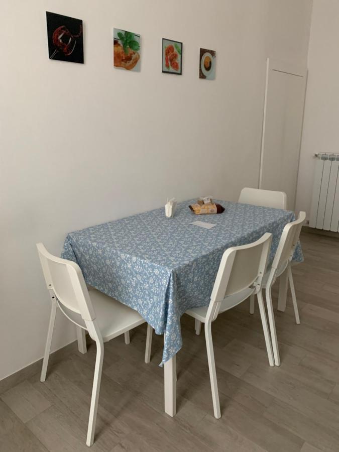 La Porta Di Carmy Apartman Nápoly Kültér fotó